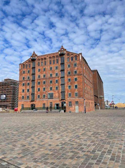 Dock 07 - Modernes 4 Sterne-Ferienapartment Direkt Am Hafen Wißmar Exterior foto