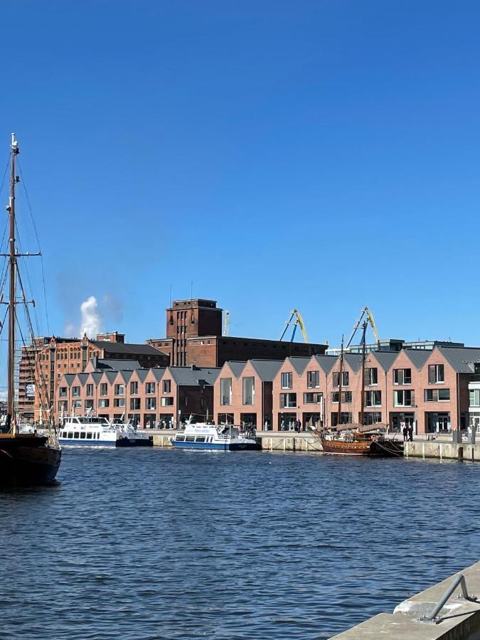Dock 07 - Modernes 4 Sterne-Ferienapartment Direkt Am Hafen Wißmar Exterior foto